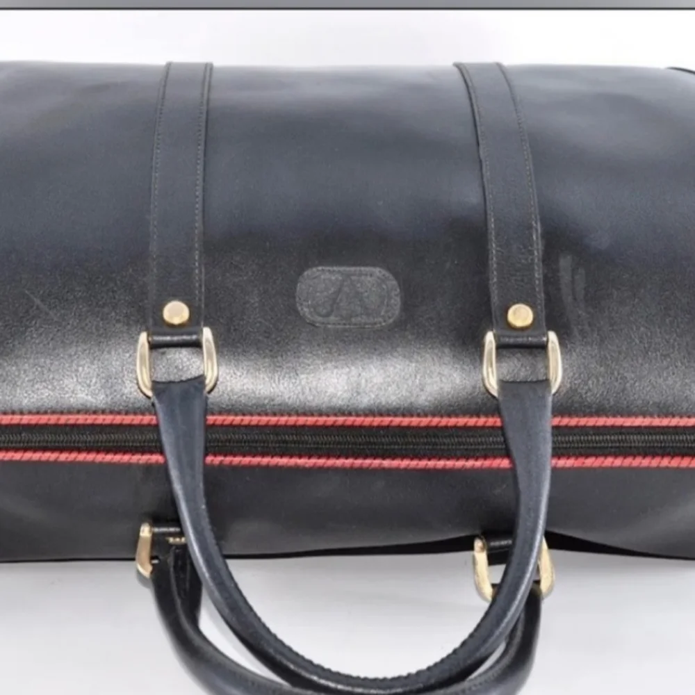 Valentino Garavani: Black Leather Boston Bag - Picture 2 of 12
